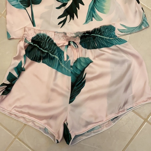 Tank & shorts palm nightwear - Picture 2 of 9